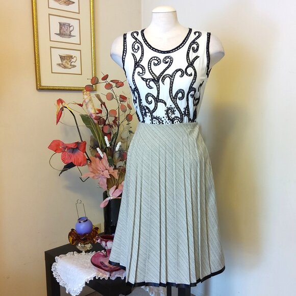 NWT SIMON CHANG Well Tailored High-quality Silver Gray Pleated Lined Midi Skirt - Picture 7 of 8